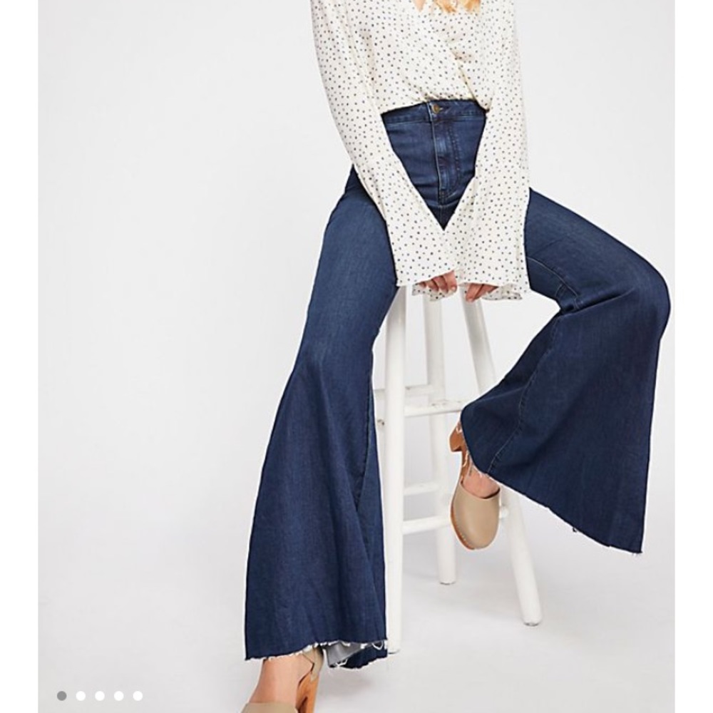 Free people extreme flares! Size 27 short